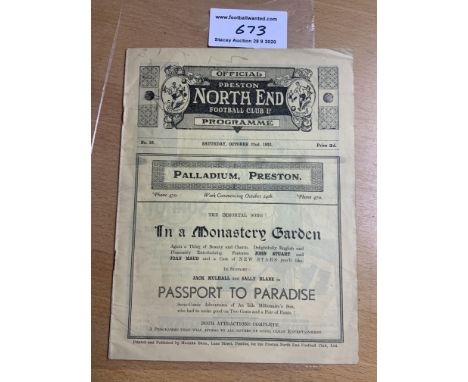 32/33 Preston North End v West Ham Football Programme: League match dated 22 10 1932 in very good condition with no team chan