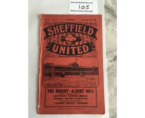 32/33 Sheffield United v Middlesbrough Football Programme: Good condition dated 26 12 1932. No team changes. Ex bound with so