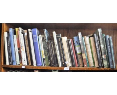 A COLLECTION OF BOOKS ON ART AND ARCHITECTURE (one shelf)