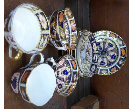 Five Royal Crown Derby Imari saucers, three tea plates and five cups, one cup a/f