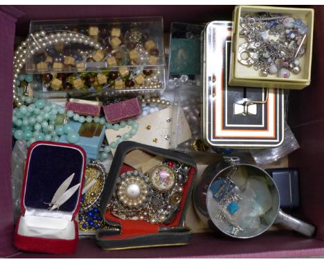 Vintage costume jewellery, 3.44kg