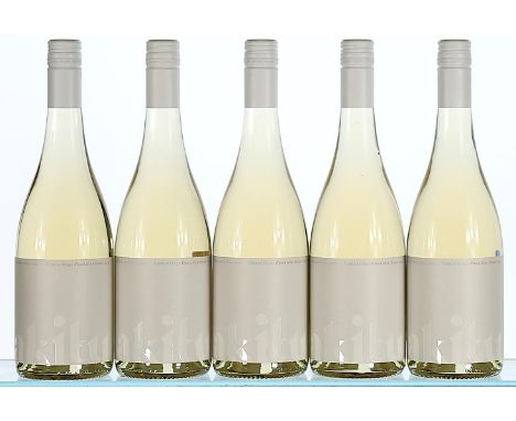 2019 Akitu, Pinot Noir Blanc, Central Otago 5x75clPreviously stored in a temperature controlled, private cellar in a Berkshir