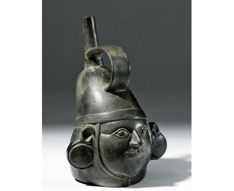 Pre-Columbian, northern to central Peru, Inca, but possibly made by a Chimu artisan, ca. 1300 to 1500 CE. A handsome burnishe