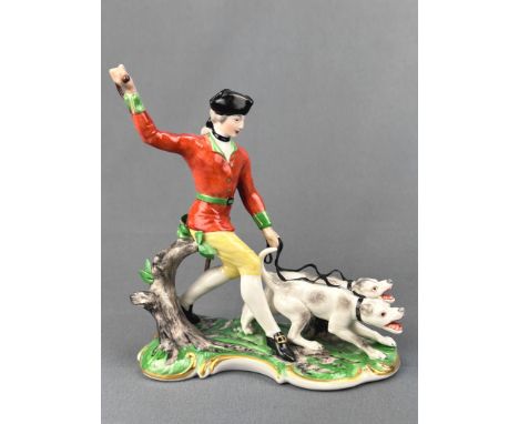 Porzellanfigur "Piquer mit Hunden", Nymphenburg, aus der Serie "Rote Nymphenburger Jagd", Jäger in barocker Kleidung mit Drei