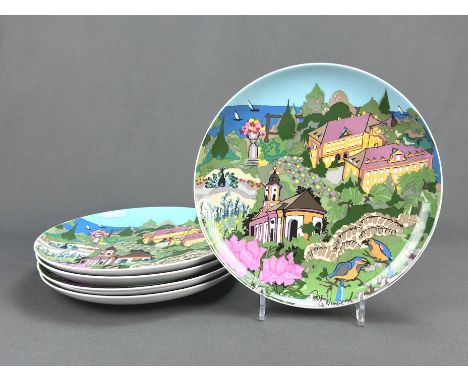 Fünf Wandteller, Rosenthal, "Mainau", Entwurf von Björn Wiinblad (1918 Kopenhagen - 2006 Lyngby), 1992, alle in Originalverpa
