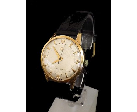 Cyma Cymaflex 18ct gentleman's wristwatch, silvered dial with Arabic quarter numerals, baton markers and centre seconds, R.45