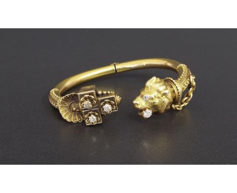 Attractive gilt spring hinge bangle set with five old-cushion-cut diamonds, modelled with a lion's head terminal, 0.50ct appr