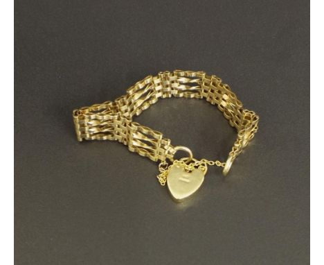 9ct four bar gate bracelet with a padlock clasp, 17.1gm
