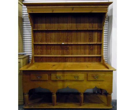 Victorian style pine dresser, the frieze inscribed 'Made for His Sweet Wife at Latton in Wiltshire 1975', with three shelf op