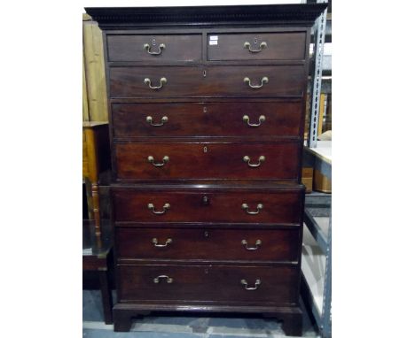 Georgian mahogany chest on chest with dentil cornice, two short and three long graduated drawers in upper section, three furt