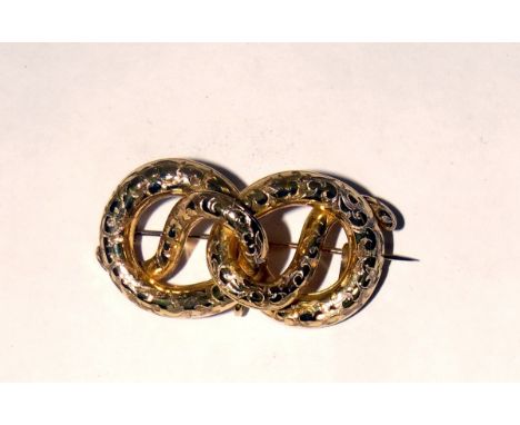 Victorian gold-coloured openwork knot-pattern brooch, all scroll engraved and engine-turned, 5.5cm wide (probably 18ct), weig