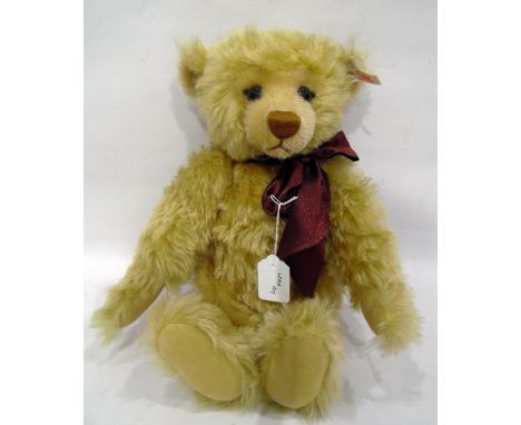 Steiff gold plush bear with Steiff label to ear, 37cm long approx 