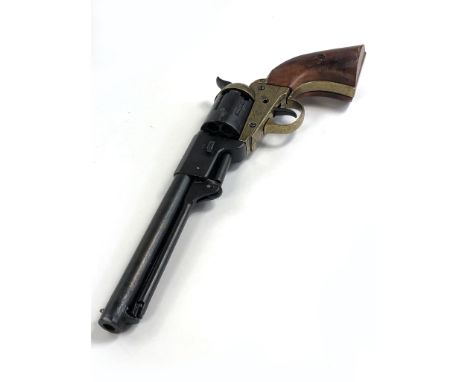 A 1/1 replica prop / toy gun issue.  &nbsp;Enhanced Condition Reports: We are more than happy to provide further images of an