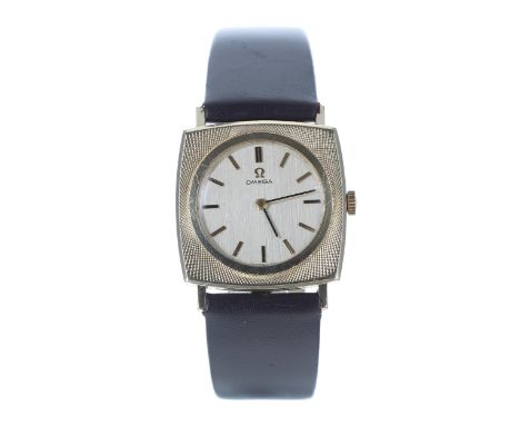 Omega 14ct squared cased lady's wristwatch, case no. D66xx 6204xx, serial no. 21154xxx, circa 1964, circular silvered dial wi