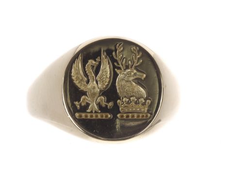 Heavy 18ct yellow gold intaglio crest gentleman's signet ring, width 15mm, 13.9gm, ring size W/X 