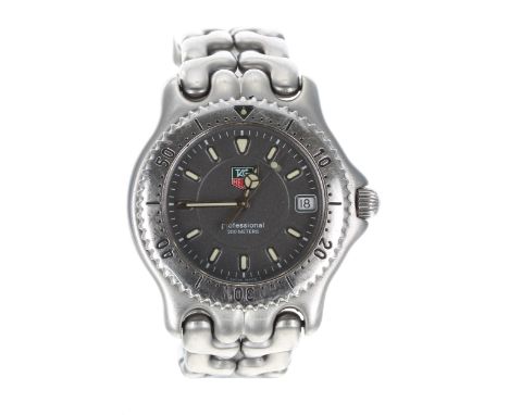 Tag Heuer SEL Professional stainless steel gentleman's wristwatch, reference no. WG1113-0, serial no. Y67xxx, grey dial, rota