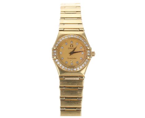 Omega Constellation 18ct diamond set lady's wristwatch, serial no. 55164xxx, circa 1993, quartz, 61.5gm, 23mm-Movement - curr