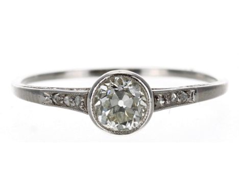 White metal old-cut solitaire diamond ring with rose diamond set shoulders,&nbsp;0.45ct approx, clarity SI1, colour J, width 