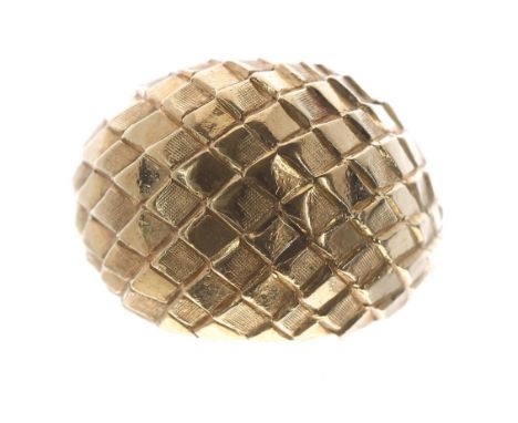 18ct yellow metal bombé design ring, width 16mm, 6.7gm, ring size J/K 