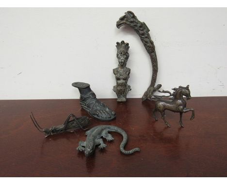 Cast metal figures, lizard, foot, grass hopper etc (6)
