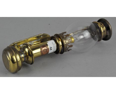 A reproduction wall mounting White Star Line lamp, 31cm long