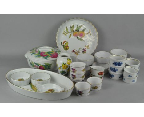 A mixed collection of ceramics, including Royal Worcester dishes and more