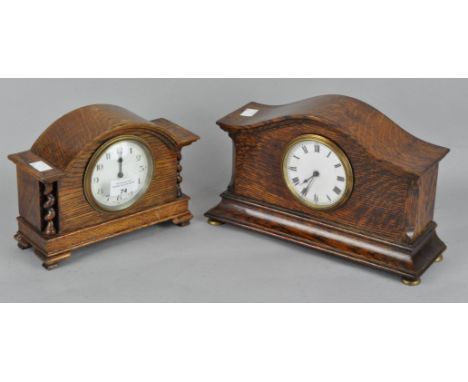 Two Oak cased mantel clock, the smaller's enamel dial marked 8 days, made in France, largest 30cm wide