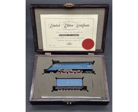 Bachmann:&nbsp;a limited edition 'Dominion of Canada' two-piece set, in fitted box, with certificate. 