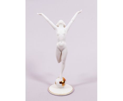 "The Spirit of the Millennium", Entwurf Karl Tutter (1883 - 1969) für Hutschenreuther, 2. Hälfte 20.Jh. Porzellan, weiß glasi
