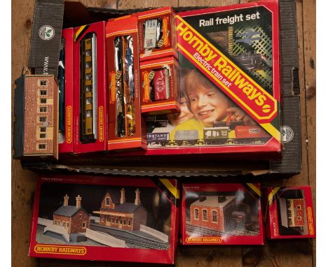 A quantity of Hornby and Tri-ang 'OO' gauge railway. Including Hornby: Rail Freight set R681, comprising 0-4-0T Loco and 5 Wa