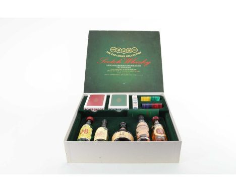 THE EXCLUSIVE COLLECTION 5 SCOTCH WHISKY MINIATURES AND POKER SET INCLUDING KNOCKANDO 1977 5CL  J&B Rare 43% ABV / 5clJ&B Res