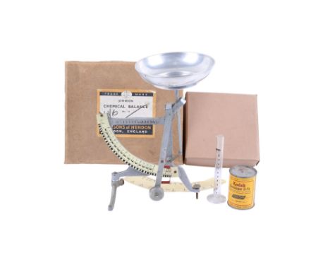 A Johnson Chemical Balance No.18 and Kodak Developer D-76. Sealed can, single powder to make 1 quartz (946 cc) developer. Mid