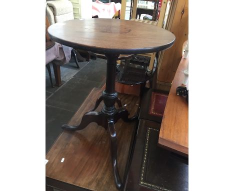 A Georgian mahogany tripod table 
