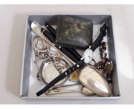 A mixed lot to include a Georgian hallmarked silver desert spoons, two hallmarked silver teaspoons, various metal ware, a Tim