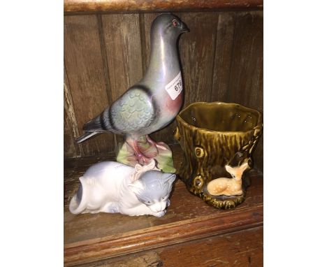 Dutch pigeon, Nao cat and Sylvac pot 