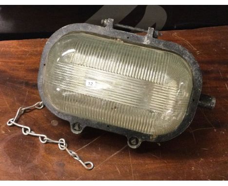A Heavy Duty Industrial workshop light. Est. £5 - £10.