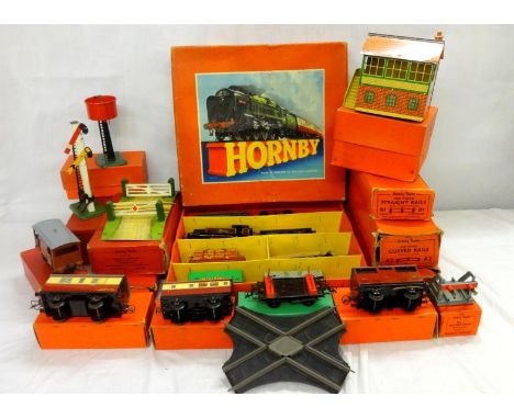 Hornby 0 Gauge Tin Plate Boxed Train Set Tank Goods Set No. 40, clockwork, 040 tank engine, track, goods carriages, track con