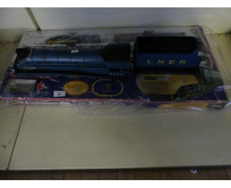 A modern metal Mallard LNER engine and tender together with Lima Intercity boxed train set 