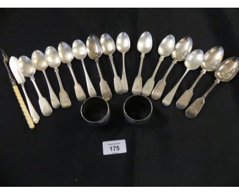 A mixed lot of various silver items to include a pair of napkin rings with engine turned decoration, assorted fiddle pattern 