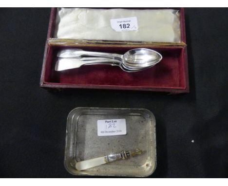 A set of six Victorian fiddle pattern teaspoons bearing Glasgow hallmarks, weight 3.6oz approx together with mother of pearl 