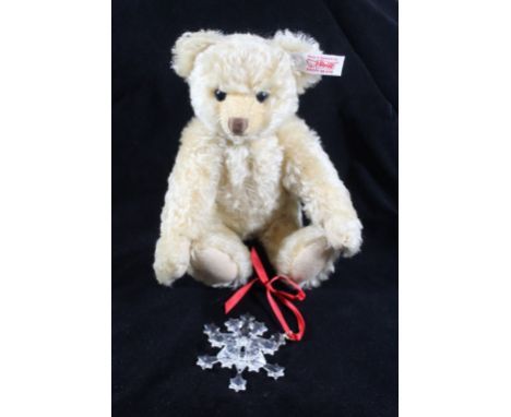 Swarovski Crystal and Steiff Bears 2004 Annual Edition  holiday ornament Daniel the Bear, fitted with clear snowflake pendant