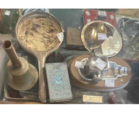 A bag containing a quantity of collectable items including Osram light bulb form metal ashtray, old brass bell, silver hand m