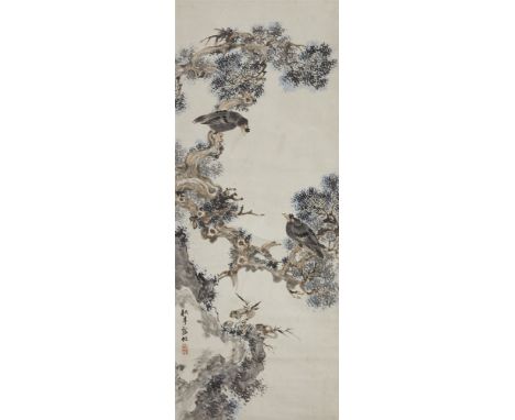   Tsubaki Chinzan  Hängerollen. Zwei Krähen in einem alten Baum mit reishi. Tusche und leichte Farben auf Papier. Aufschrift 