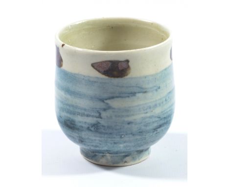 WILLIAM MARSHALL (1923-2007) for Leach Pottery; a porcelain yunomi, cobalt and iron decoration on celadon ground, incised WM 