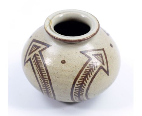 HENRY HAMMOND (1914-1989); a stoneware vase decorated with arrows, impressed HH mark, height 10cm (af). (D)   CONDITION REPOR