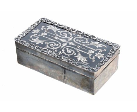 Walker &amp; Hall silver and tortoiseshell trinket box, the foliate pique tortoiseshell hinged cover enclosing a baize lined 