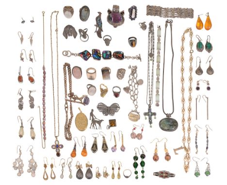 A collection of silver and costume jewellery to include a laboradite oval pendant on articulated chain, amethyst and garnet o