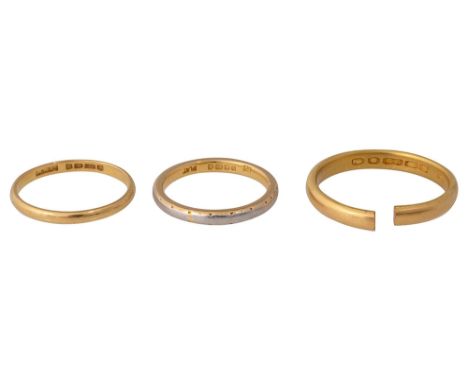 A 22ct gold and platinum wedding band and two 22ct gold wedding bandsfirst London, 1938 stamped Plat, (3)first size K/L, weig