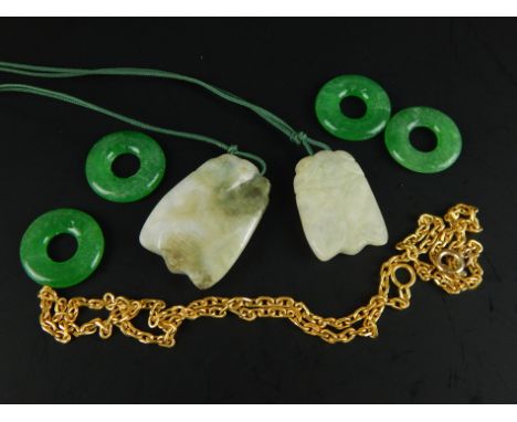 Various modern jade, to include four dark green jade rings, and light green pendants, 39.3g all in, and a gold plated necklac