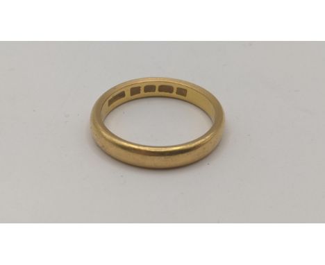 A 22ct gold wedding ring size O 1/2, 5.9g Location:If there is no condition report shown, please request